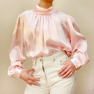 Chic Light Pink Long-Sleeves Blouse